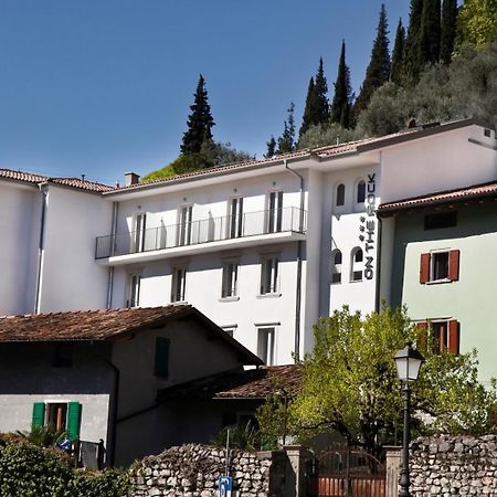 Hotel On The Rock Arco Esterno foto