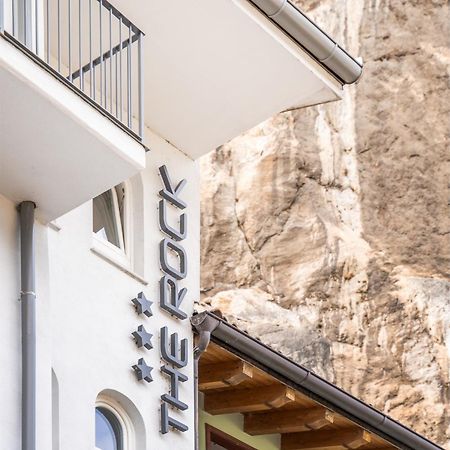 Hotel On The Rock Arco Esterno foto