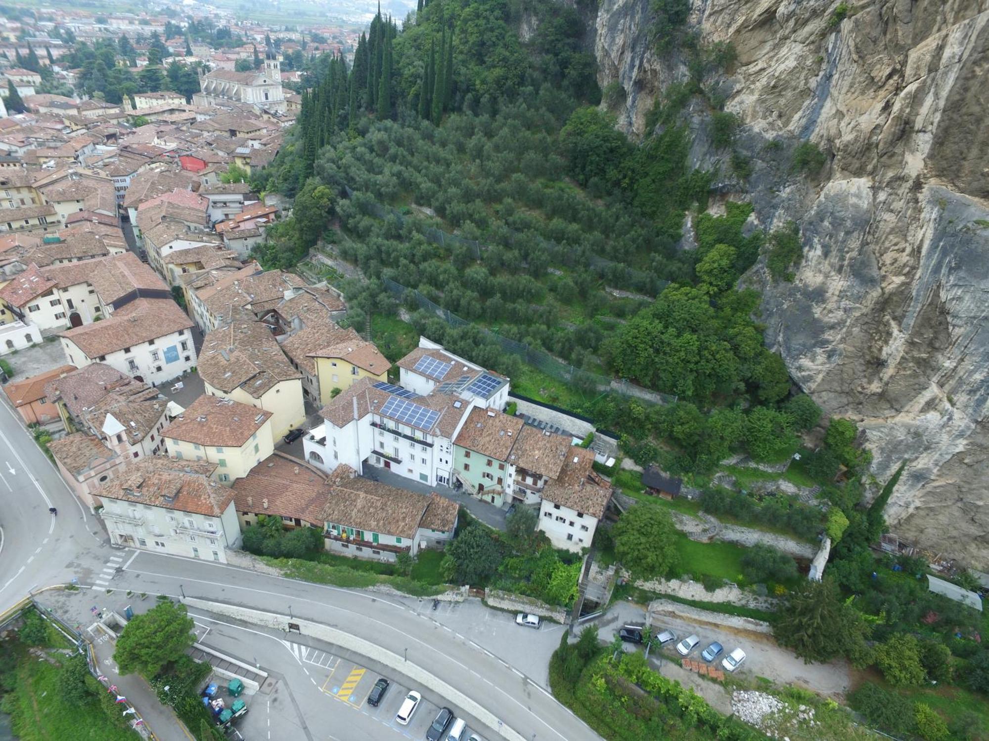 Hotel On The Rock Arco Esterno foto