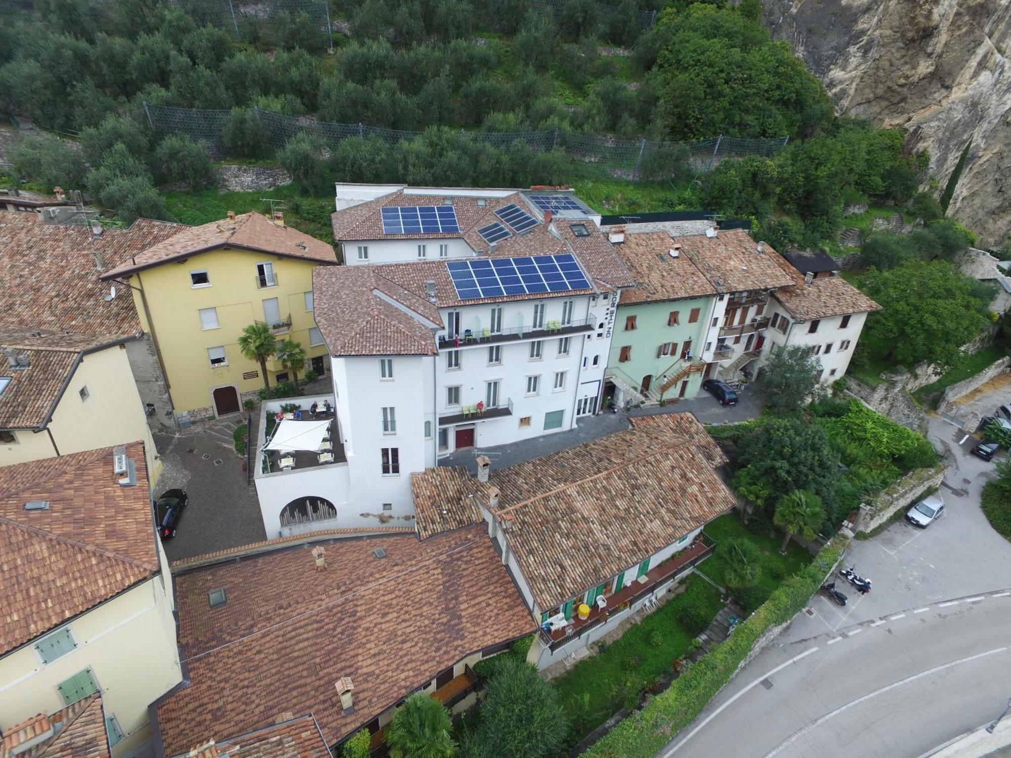 Hotel On The Rock Arco Esterno foto