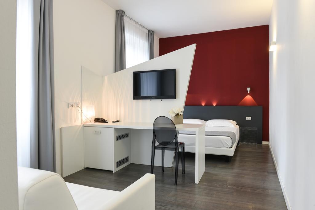 Hotel On The Rock Arco Esterno foto